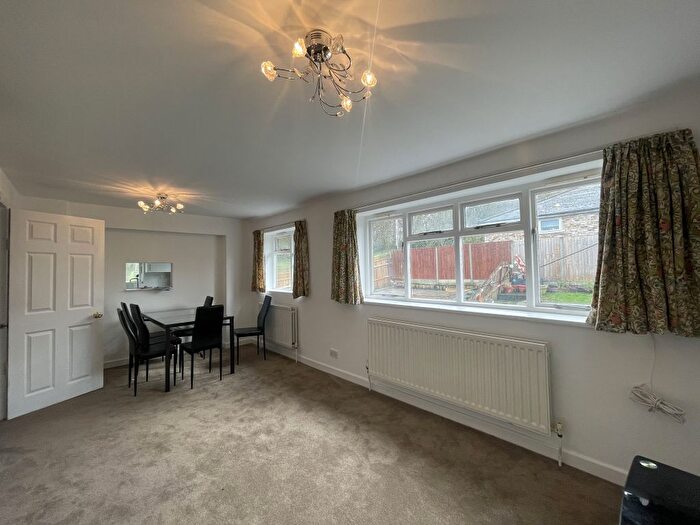 4 Bedroom Flat To Rent In Beverley Gardens, Wembley, HA9