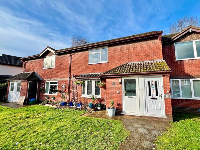 1 Bedroom Property For Sale In Langham Gardens, Taunton - No Onward Chain!, TA1