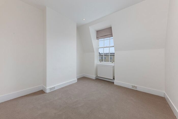 2 Bedroom Flat To Rent In Bryanston Square, London, W1H