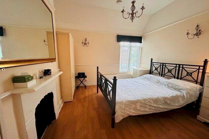1 Bedroom Flat To Rent In Wrotham Road, Sevenoaks, TN15