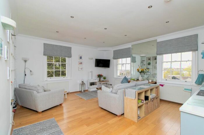 2 Bedroom Flat To Rent In North Foreland Road, Broadstairs, CT10