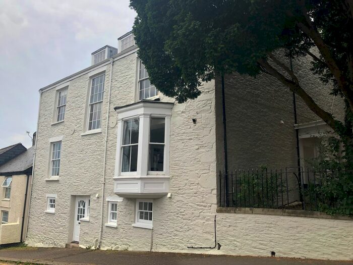 1 Bedroom Flat To Rent In Lower Fore Street, Saltash, PL12