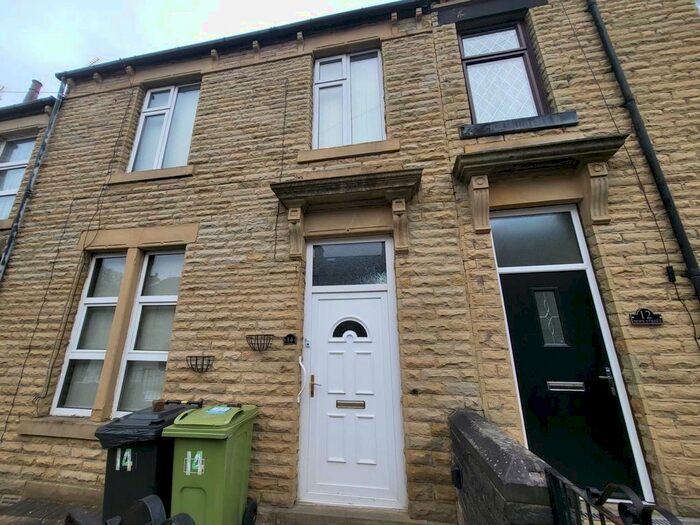3 Bedroom Terraced House To Rent In Hope Street, Dewsbury, WF13