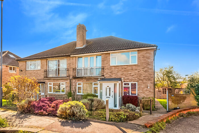 2 Bedroom Flat To Rent In Twickenham Gardens, Harrow Weald, Harrow, HA3