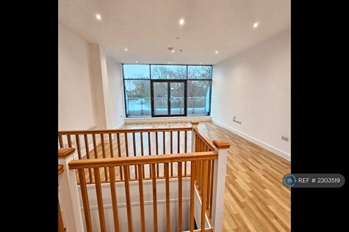 2 Bedroom Penthouse To Rent In Mabgate House, Leeds, LS9