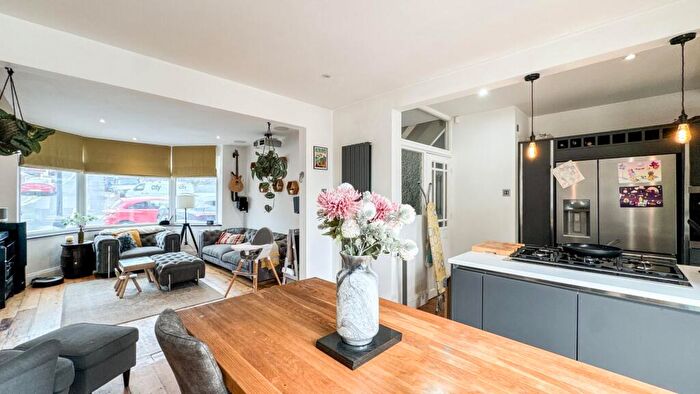 4 Bedroom Terraced House For Sale In Aylesbury Road, Bedminster, BS3