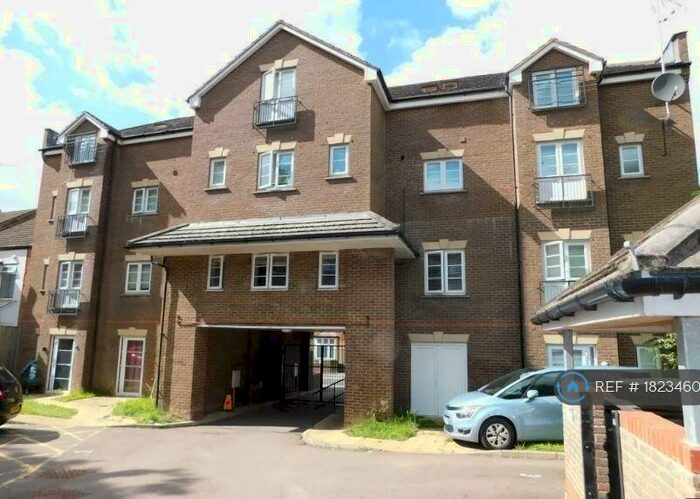 1 Bedroom Flat To Rent In Grove Road, Luton, LU1