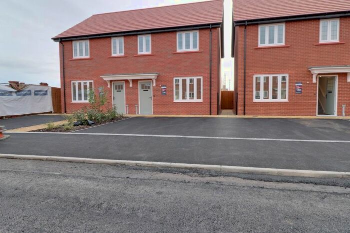 3 Bedroom Semi-Detached House To Rent In Wheatfield Drive, Leighton, Crewe, CW1