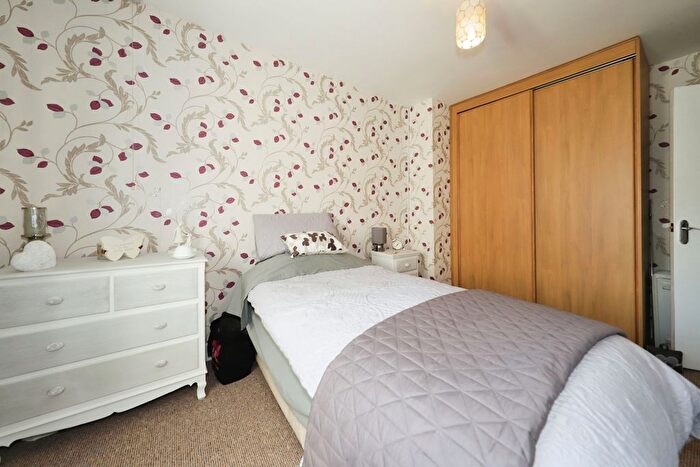 3 Bedroom End Of Terrace House For Sale In Deansfield Road, Wolverhampton, West Midlands, WV1