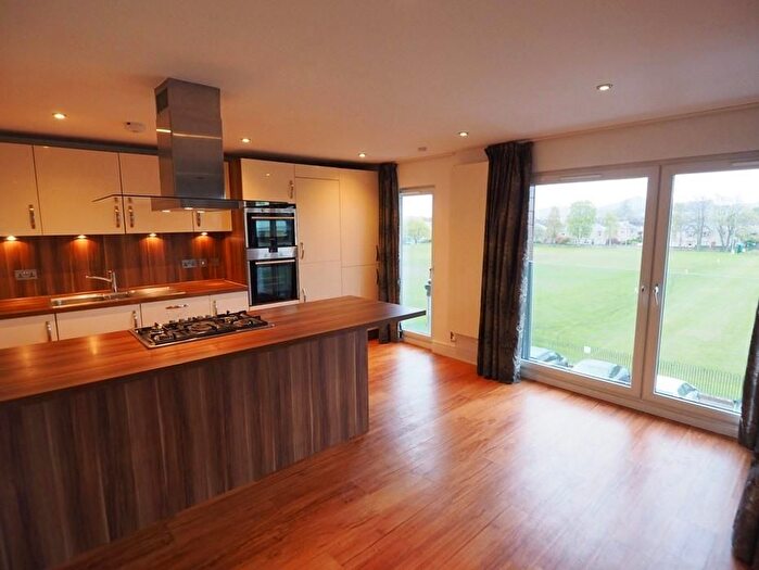 2 Bedroom Flat To Rent In Bangholm Terrace, EH3