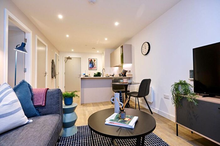 1 Bedroom Apartment To Rent In The Silver Yard, Birmingham Birmingham, B4