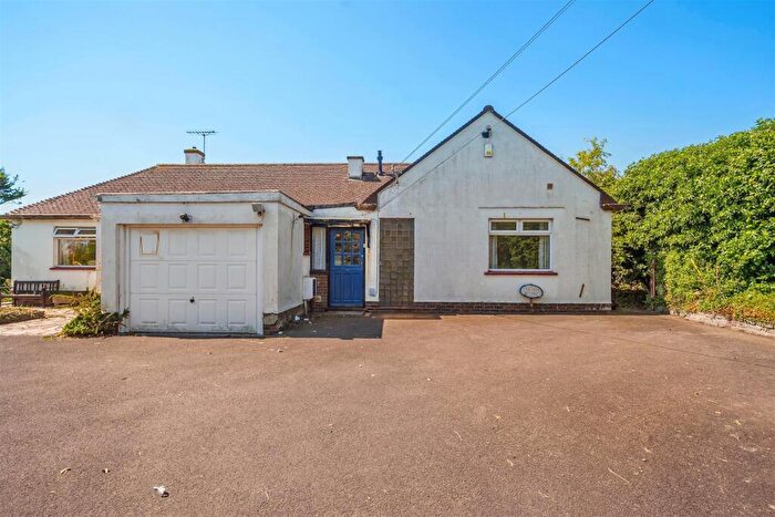 3 Bedroom Bungalow For Sale In Stamford Hill, Stratton, Bude, EX23