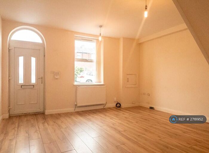 2 Bedroom Terraced House To Rent In Syddall Street, Hyde, SK14