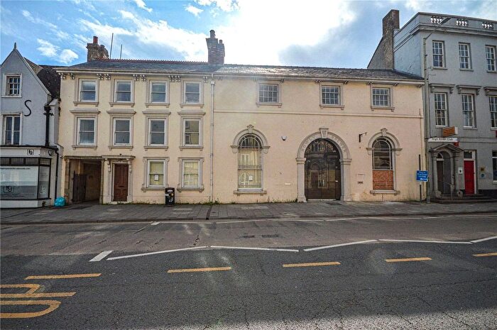 1 Bedroom Flat To Rent In High Street, Old Town, Swindon, Wiltshire, SN1