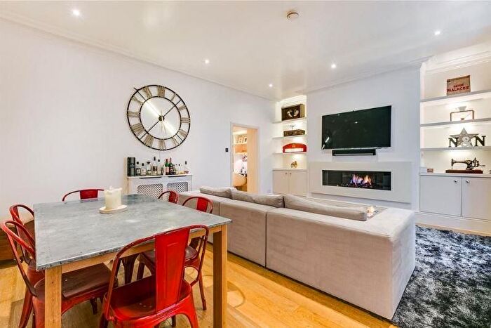 2 Bedroom Flat To Rent In Seymour Place, Marylebone, London, W1H