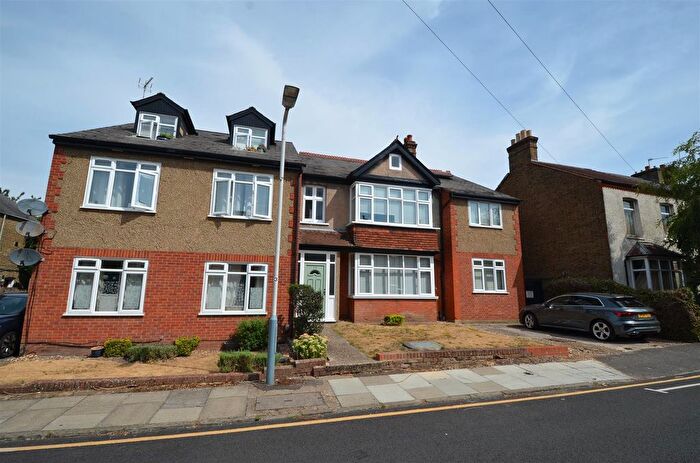 1 Bedroom Flat To Rent In Myddleton Road, Uxbridge, UB8