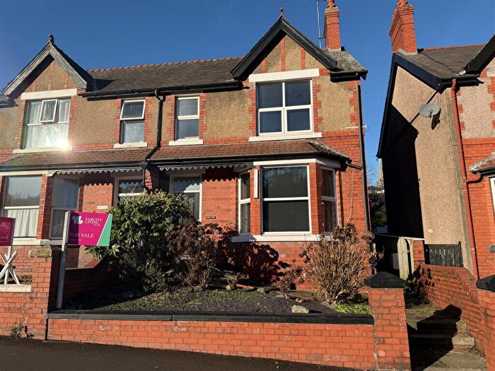 6 Bedroom House For Sale In Deiniol Road, Bangor, LL57