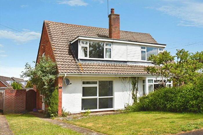2 Bedroom Semi-Detached House For Sale In Sycamore Close, PO14