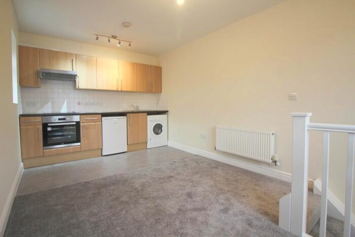 1 Bedroom Flat To Rent In Farnborough Road, Farnborough GU14
