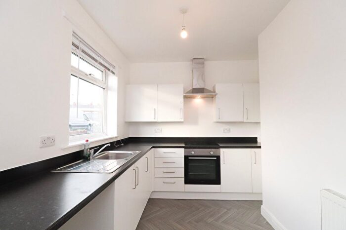 3 Bedroom Terraced House To Rent In Thornleigh Mount, Leeds, West Yorkshire, LS9