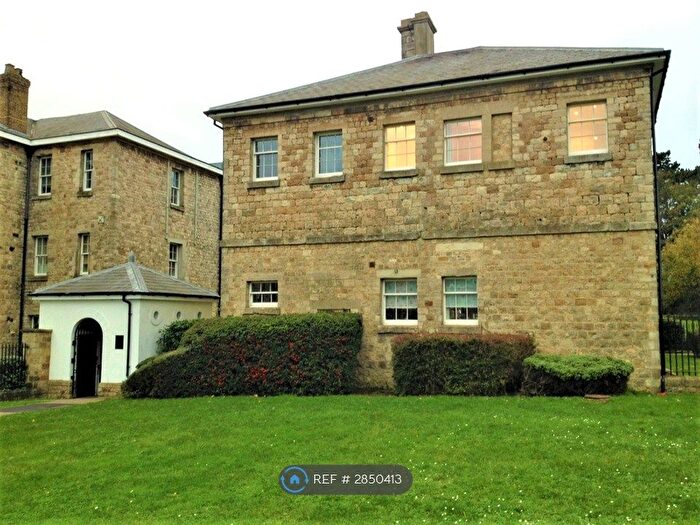 2 Bedroom Flat To Rent In St Andrews Park, Maidstone, ME16