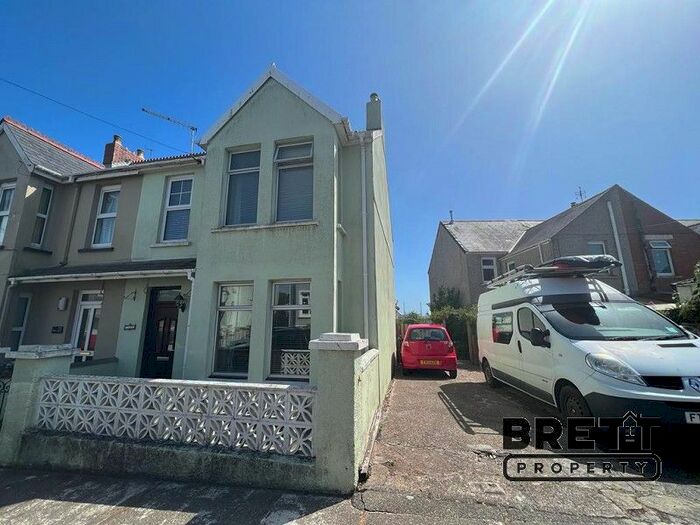 2 Bedroom Semi-Detached House To Rent In Pill Lane, Milford Haven, Pembrokeshire., SA73