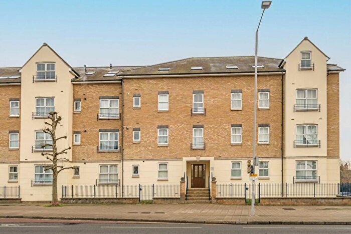 1 Bedroom Flat For Sale In Richmond Road, Kingston Upon Thames, KT2