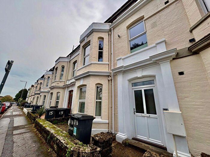 2 Bedroom Flat To Rent In Two Double Bedrooms, Bournemouth (), P01