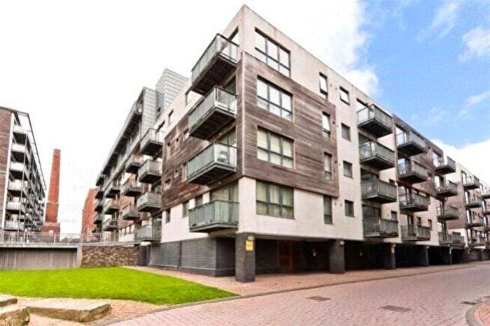 2 Bedroom Apartment To Rent In The Advent, Isaac Way, Manchester, M4