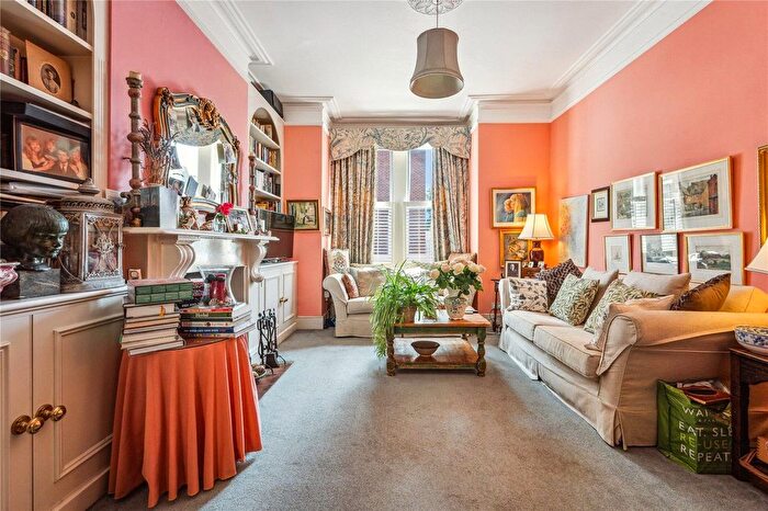 4 Bedroom Property For Sale In Swift Street, London, SW6
