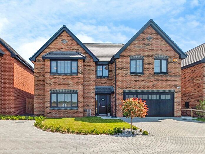 5 Bedroom Detached House For Sale In Rosella Drive, Callerton, Tyne And Wear, NE15