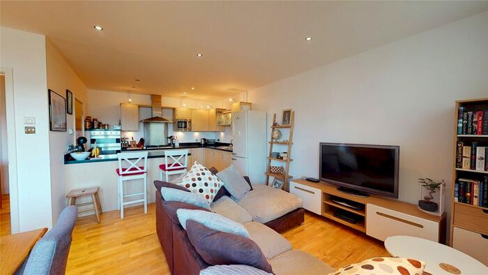 1 Bedroom Flat To Rent In Grove Hill Road, Tunbridge Wells, Kent, TN1