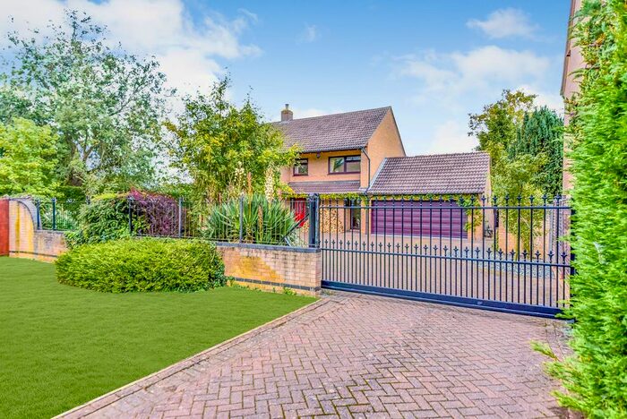 5 Bedroom Detached House For Sale In Torpel Way, Maxey, Peterborough, PE6