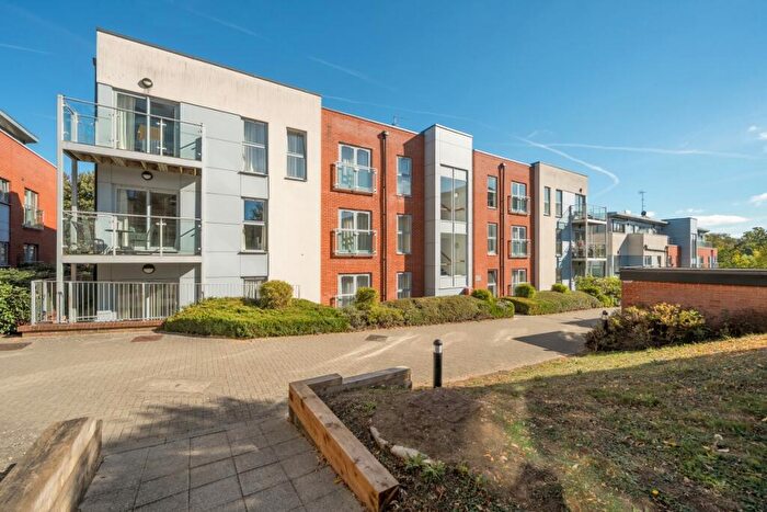 2 Bedroom Apartment To Rent In Charrington Place St. Albans, AL1