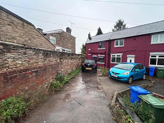 3 Bedroom End Of Terrace House For Sale In Bishop Hill, Sheffield, S13