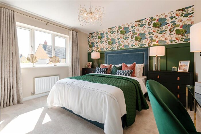 4 Bedroom Detached House For Sale In Mill Chase Road, Bordon, Hampshire, GU35