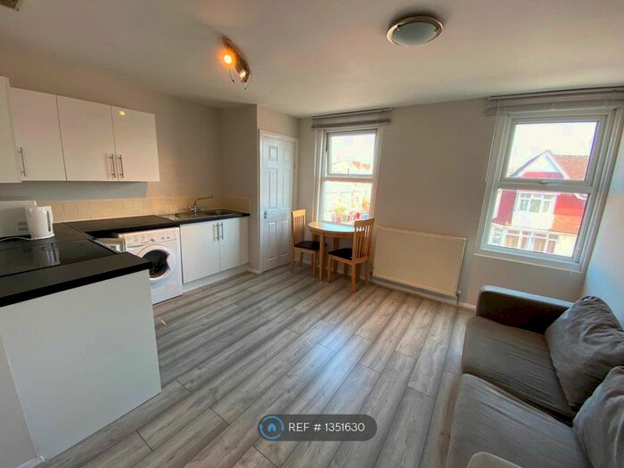 1 Bedroom Flat To Rent In George Street, Reading, RG1