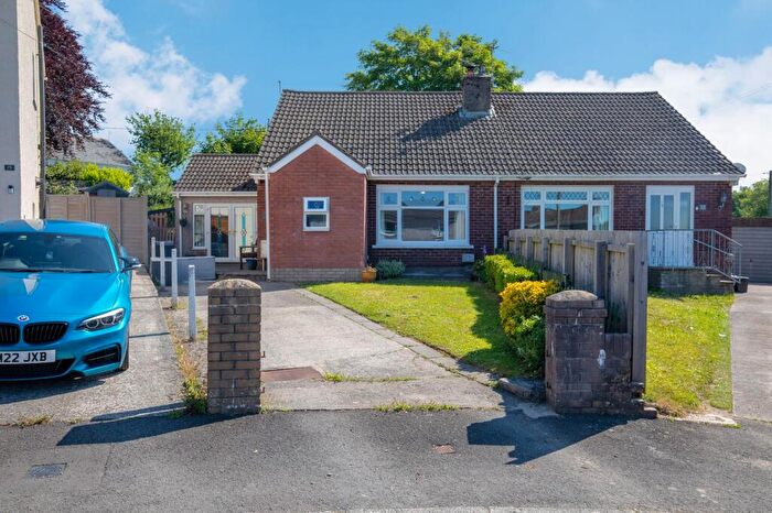3 Bedroom Bungalow For Sale In Pant-Y-Ffynnon, Pencoed, CF35