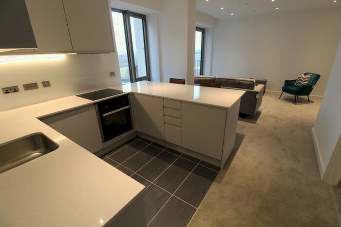 1 Bedroom Flat To Rent In The Crescent, Salford, M5