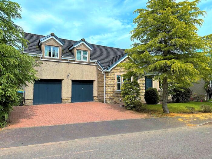 4 Bedroom Detached House To Rent In Croft Wynd, Milnathort, KY13