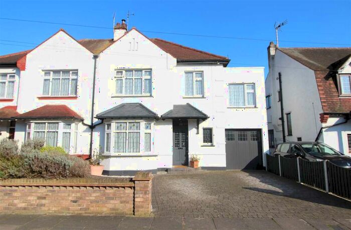 4 Bedroom Semi-Detached House To Rent In Westcliff On Sea, SS0