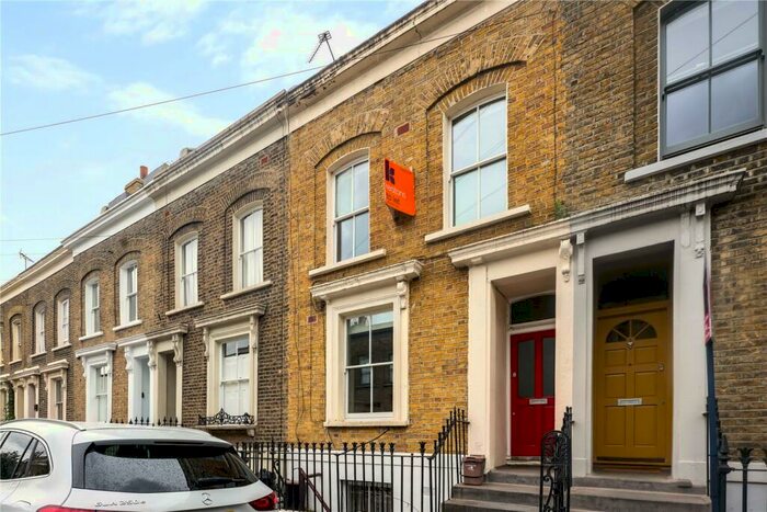 3 Bedroom Terraced House To Rent In Ellesmere Road, Bow, London, E3