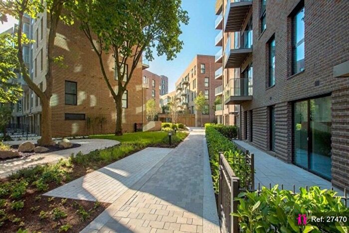 2 Bedroom Apartment For Sale In Victory Place, London, SE17