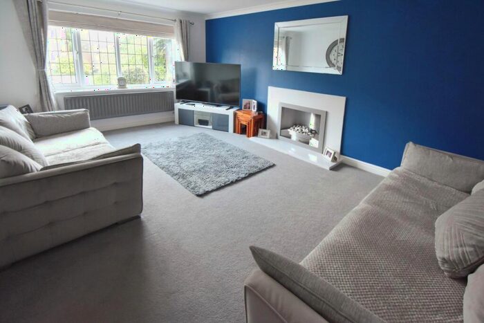 5 Bedroom Detached House For Sale In Castle Hey Close, Bury, BL9
