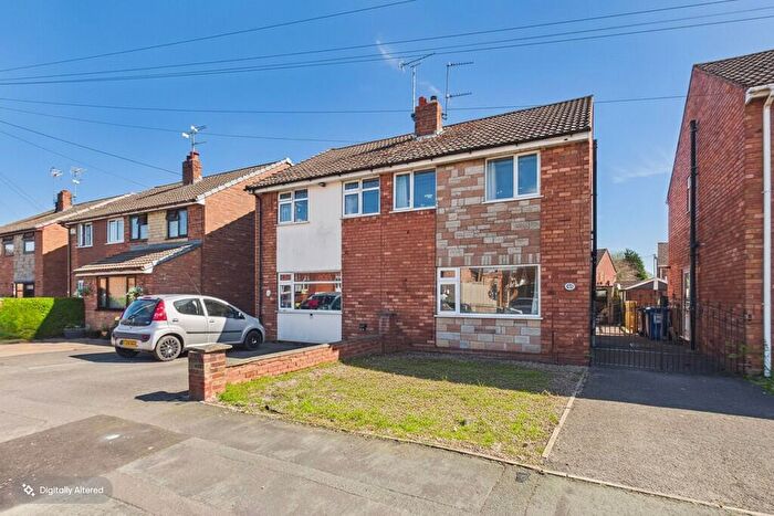 3 Bedroom Semi Detached House For Sale In Bentley Road, Uttoxeter, ST14