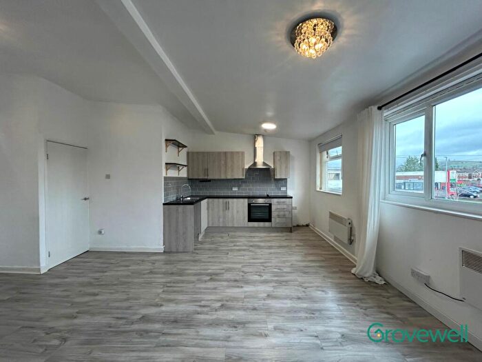 2 Bedroom Flat To Rent In St. Albans Avenue, Ashton-under-Lyne, OL6