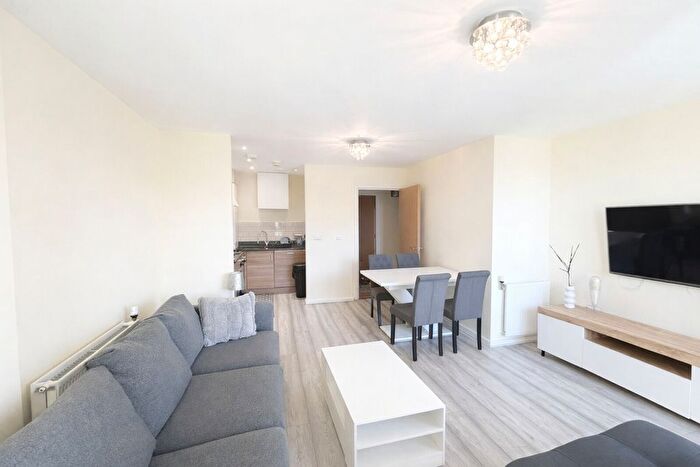 2 Bedroom Flat To Rent In Lanacre Avenue, Colindale, NW9