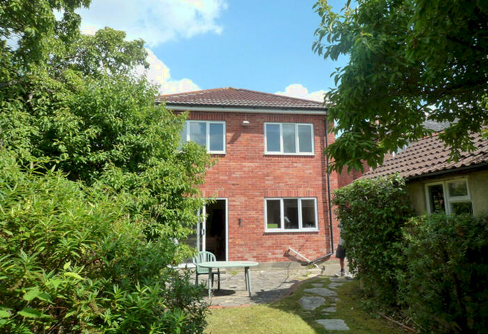 5 Bedroom Detached House To Rent In Cherford Road, Bournemouth, Dorset, BH11