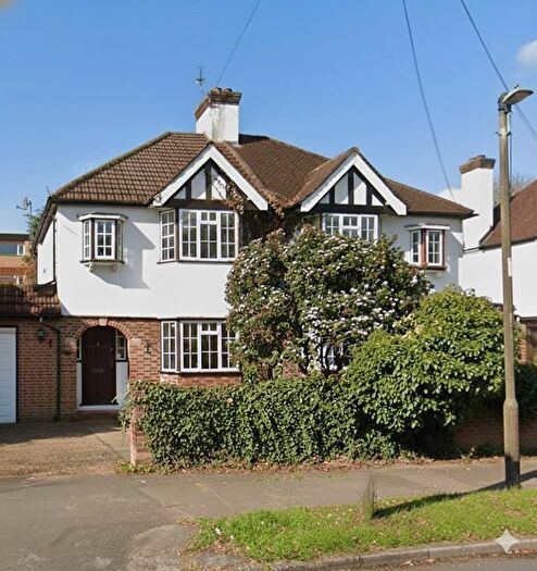 6 Bedroom Town House To Rent In French Street, Sunbury-On-Thames, TW16