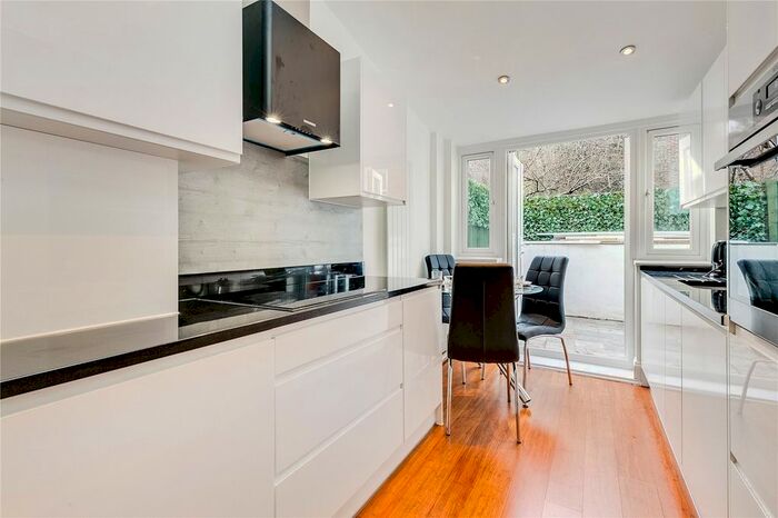 2 Bedroom Flat To Rent In Upham Park Road, Chiswick, London, W4